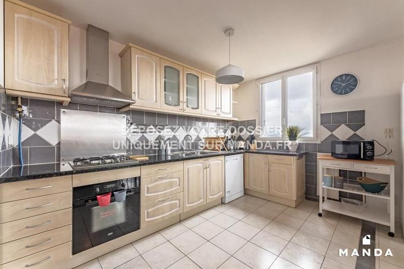 Chambre - 10 m² - 5 pièces