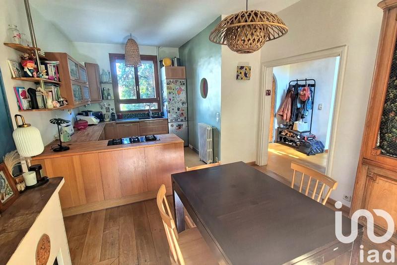 Maison - 211 m² - 7 pièces