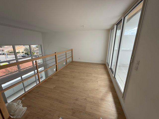 Appartement - 99 m² - 5 pièces