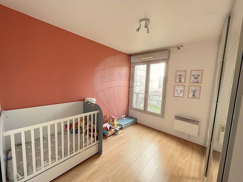 Appartement - 82 m² - 4 pièces