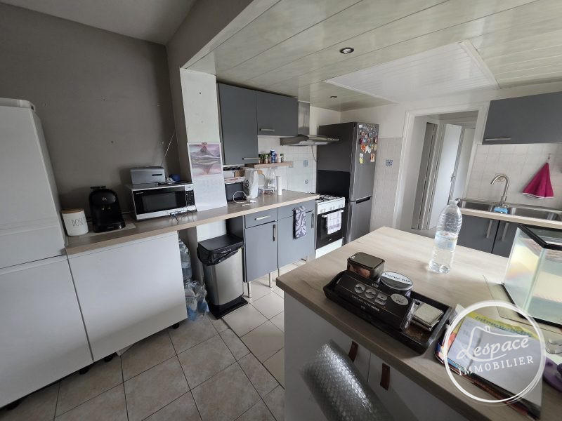 Maison - 84 m² - 5 pièces