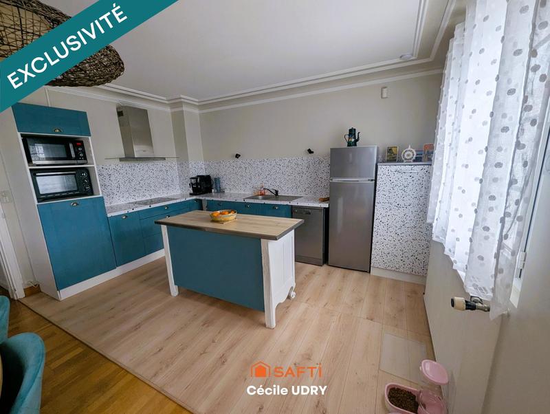 Maison - 234 m² - 11 pièces