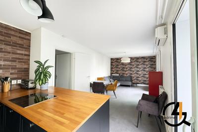 Appartement - 64 m² - 3 pièces