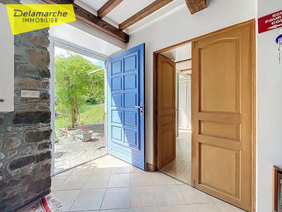 Maison - 243 m² - 10 pièces