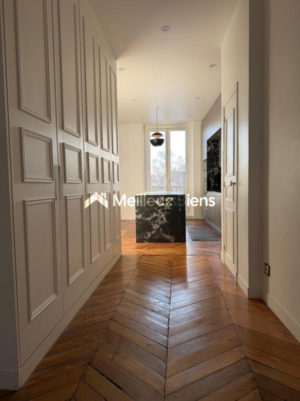 Appartement - 127 m² - 5 pièces