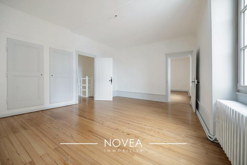 Maison ancienne - 298 m² - 8 pièces