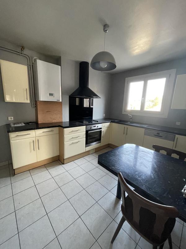 Appartement - 108 m² - 3 pièces