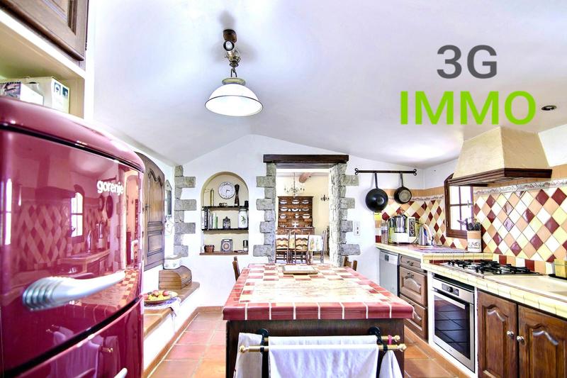 Villa - 192 m² - 5 pièces