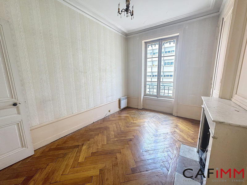 Appartement - 77 m² - 3 pièces