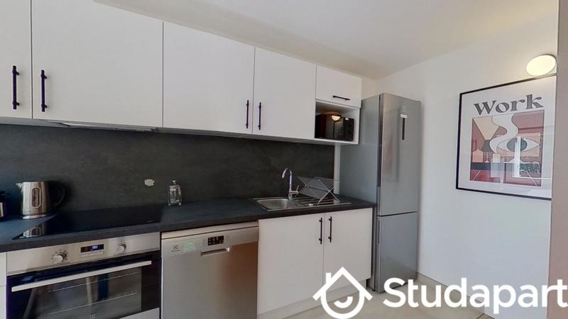 Chambre - 9 m² - 1 pièce