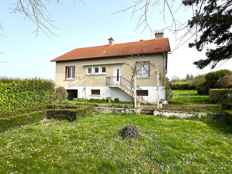 Maison - 97 m² - 6 pièces