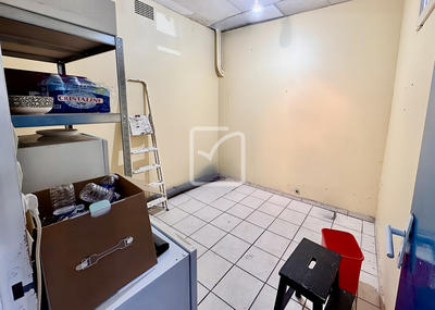 Local commercial - 66 m² - 4 pièces