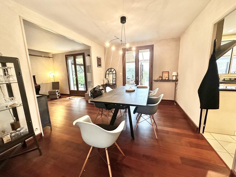 Maison - 188 m² - 7 pièces