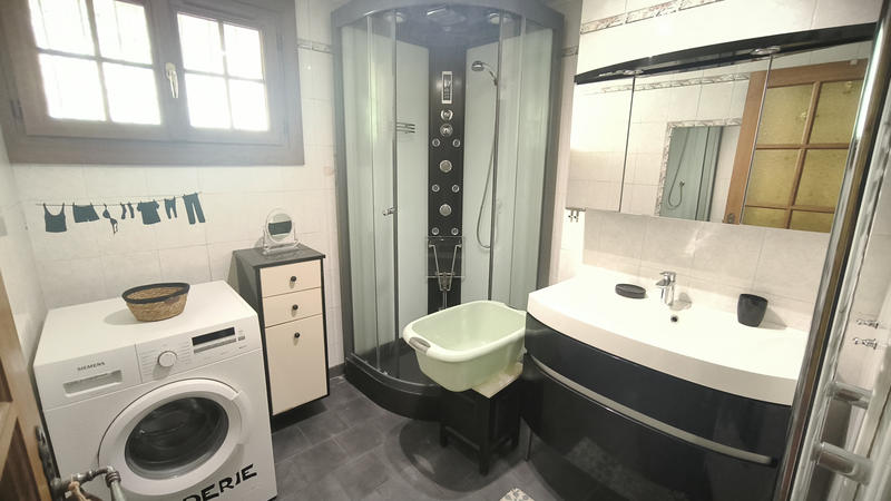 Villa - 90 m² - 4 pièces