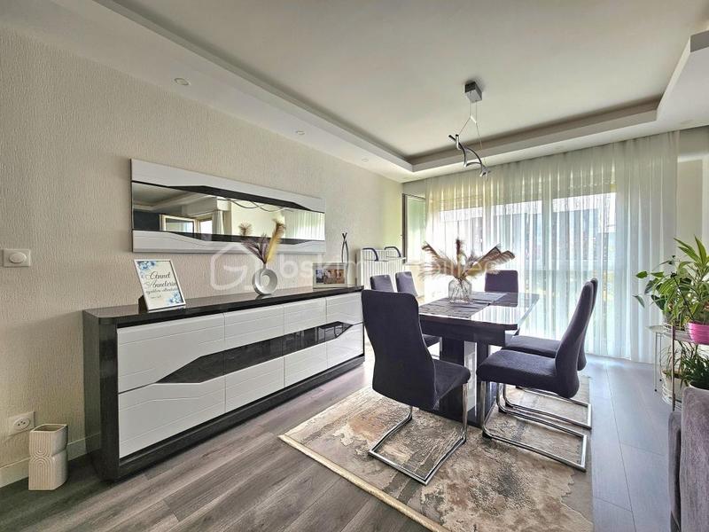 Appartement - 84 m² - 3 pièces