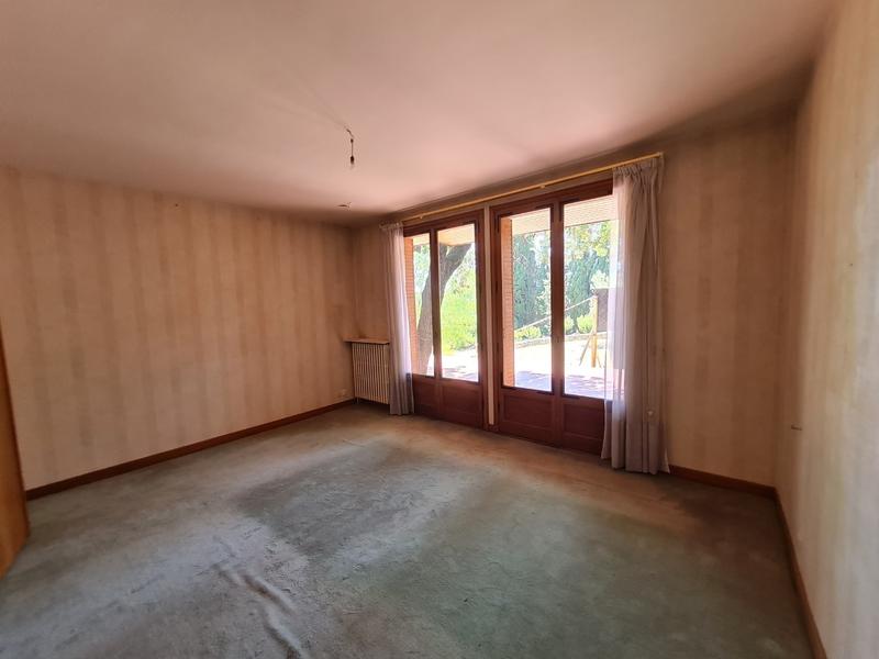 Maison - 185 m² - 7 pièces
