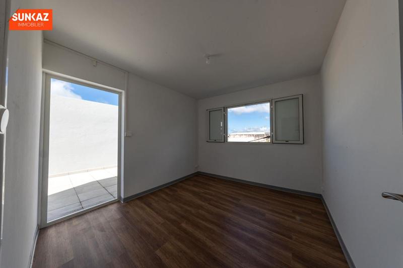 Appartement - 79 m² - 4 pièces