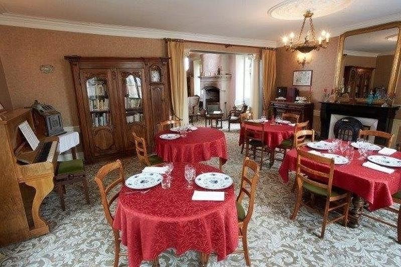 Château - 570 m² - 18 pièces