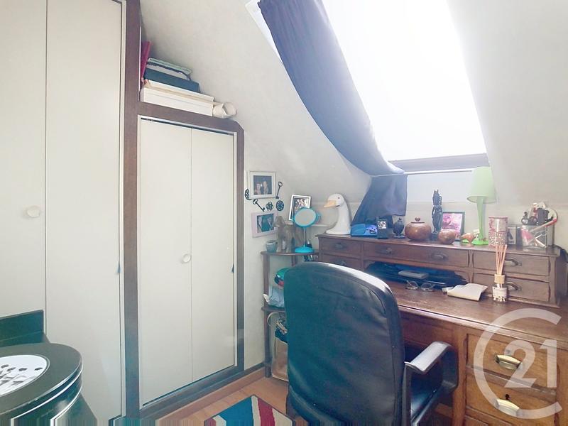 Maison - 103 m² - 7 pièces