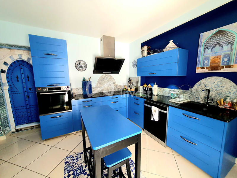 Maison - 186 m² - 9 pièces