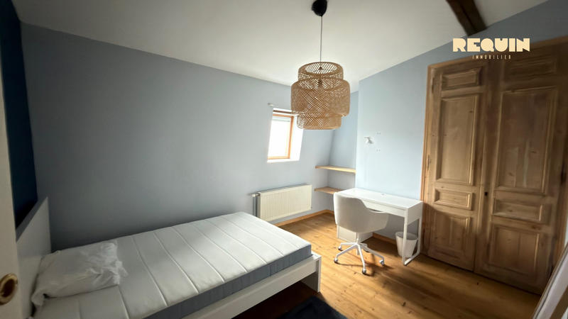 Maison - 185 m² - 8 pièces