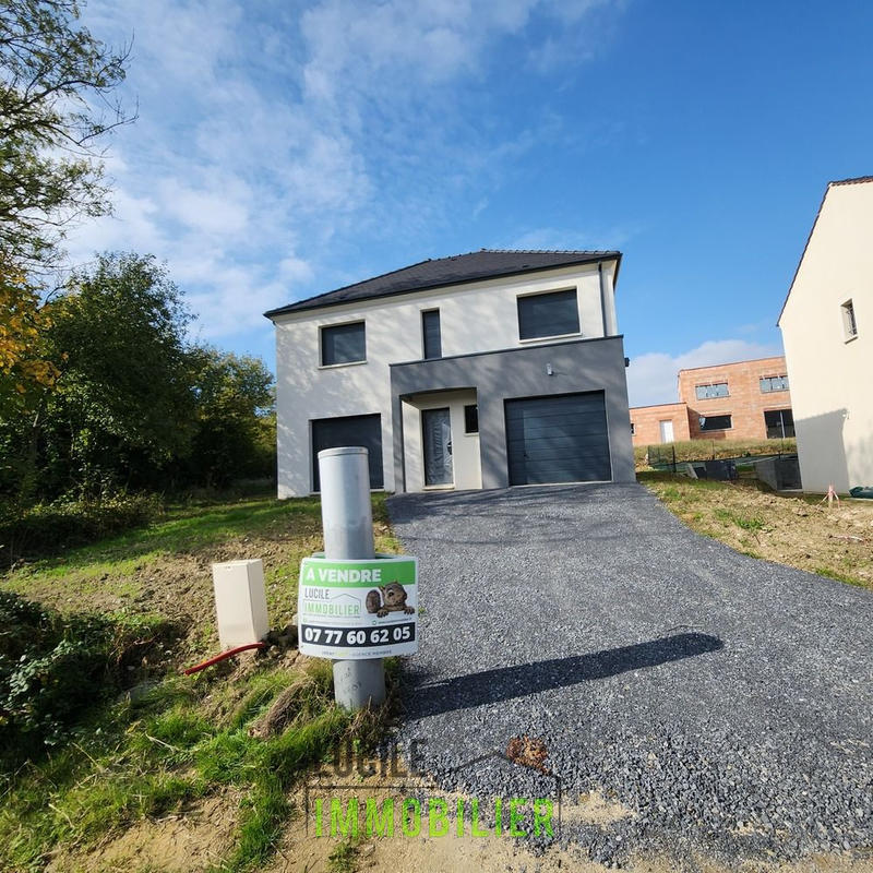 Maison - 110 m² - 4 pièces