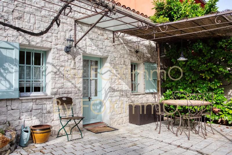 Propriété - 267 m² - 11 pièces