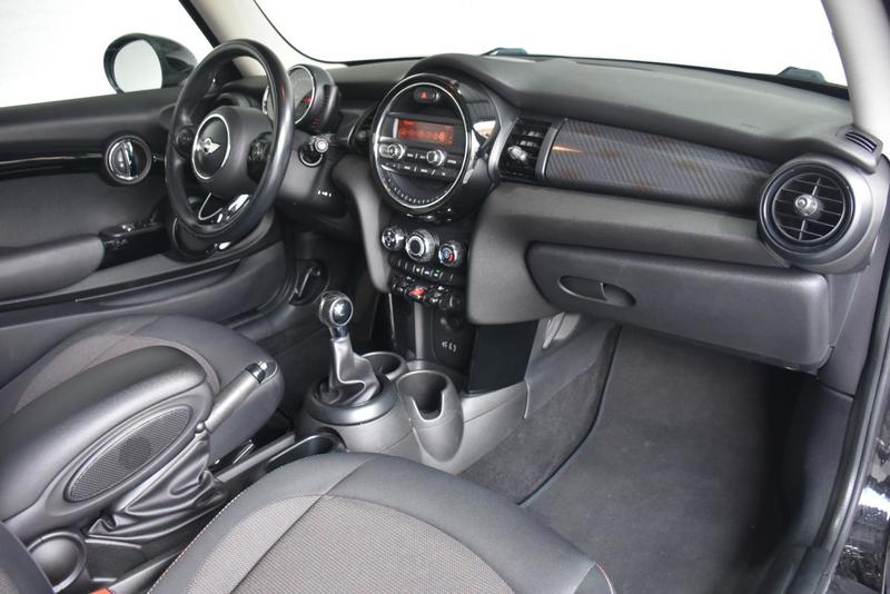 Mini 3 portes Hatch F56 One d 95 ch Pack Salt