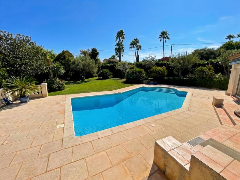 Villa - 185 m² - 5 pièces