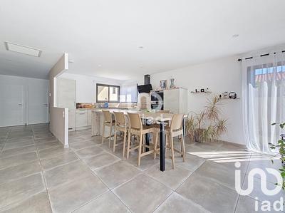 Maison - 123 m² - 4 pièces