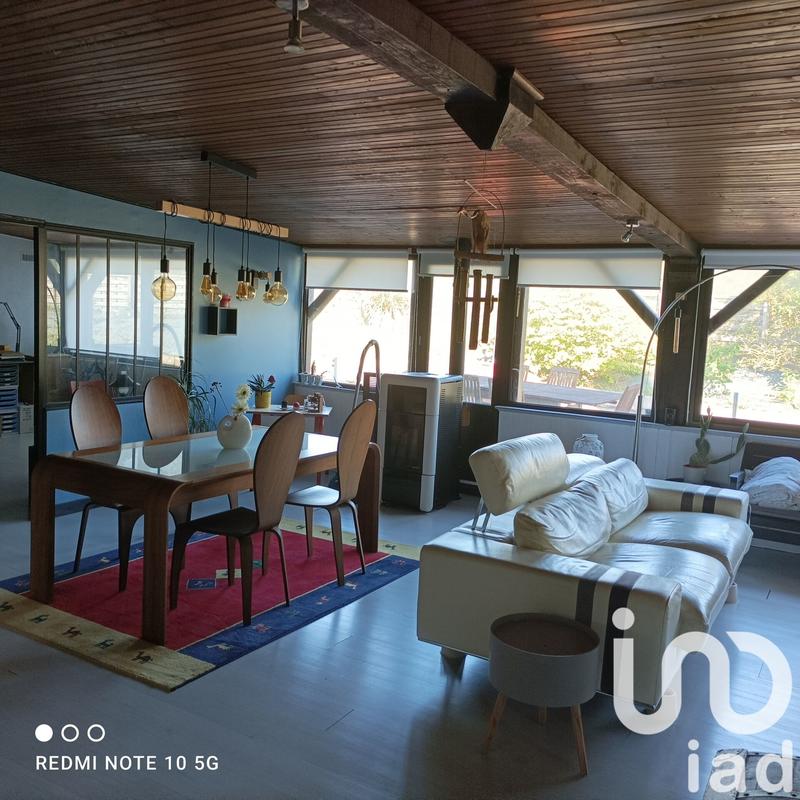 Maison - 218 m² - 7 pièces