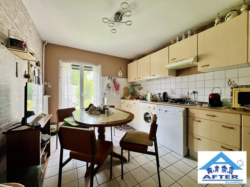 Maison - 121 m² - 5 pièces