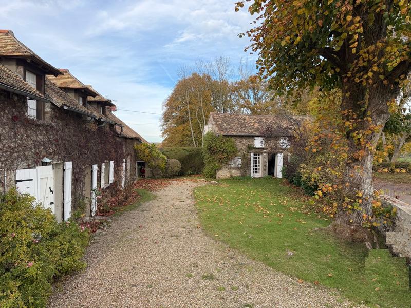 Maison ancienne - 161 m² - 8 pièces