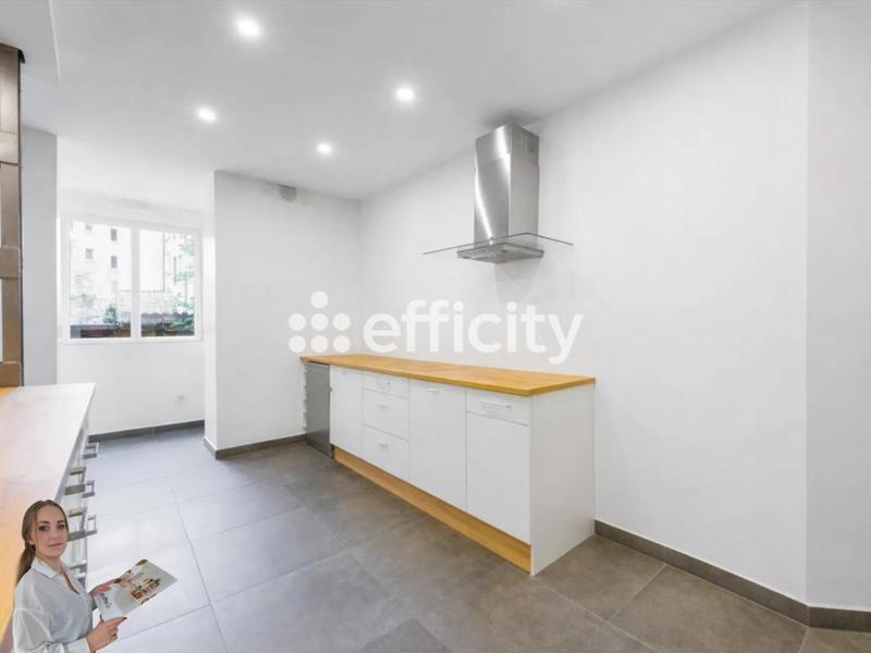 Appartement - 95 m² - 5 pièces