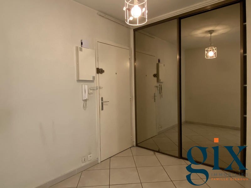 Appartement - 76 m² - 3 pièces