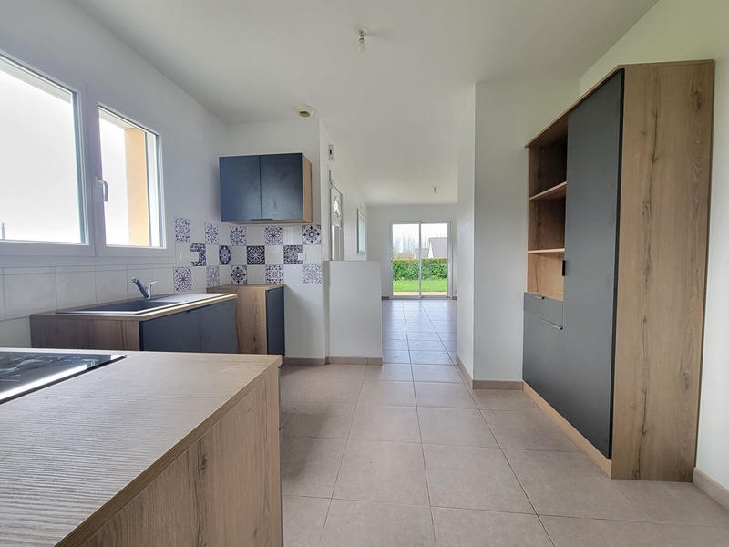 Maison - 90 m² - 5 pièces