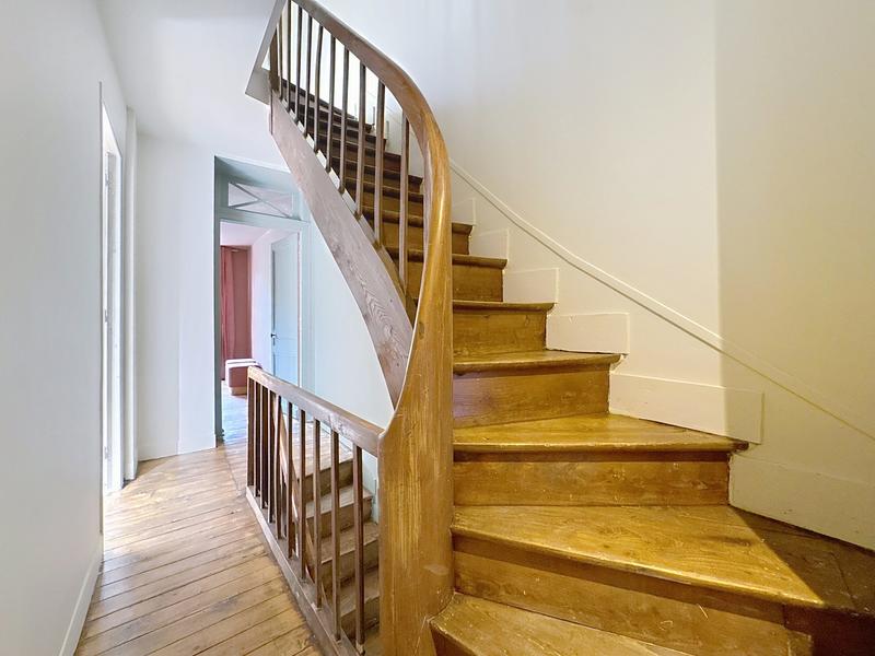 Maison - 135 m² - 6 pièces