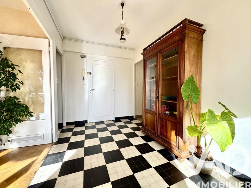 Appartement - 118 m² - 7 pièces