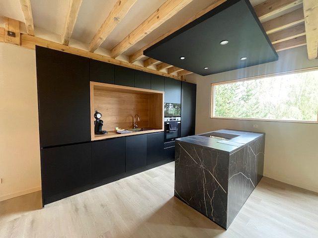 Appartement - 90 m² - 4 pièces