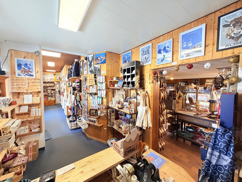 Immeuble - 181 m² - 8 pièces