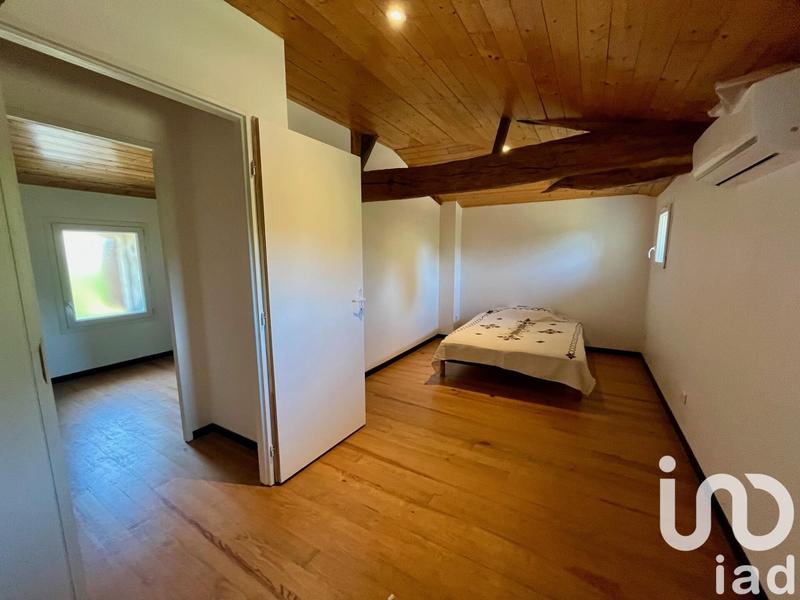 Maison - 180 m² - 8 pièces