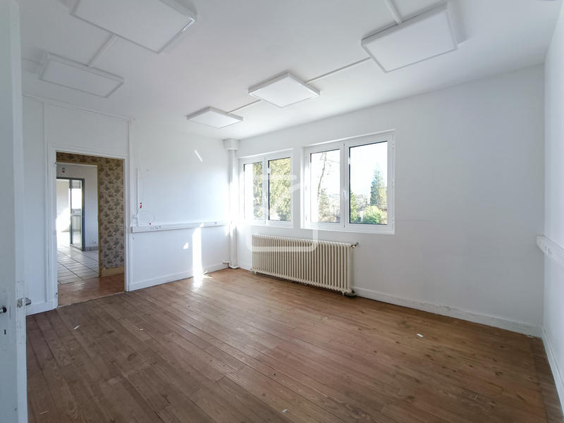 Maison - 187 m² - 7 pièces