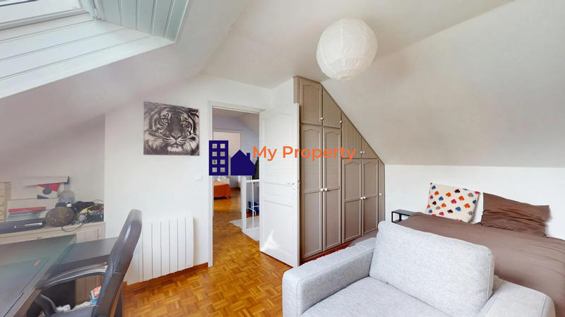 Maison traditionnelle - 100 m² - 6 pièces