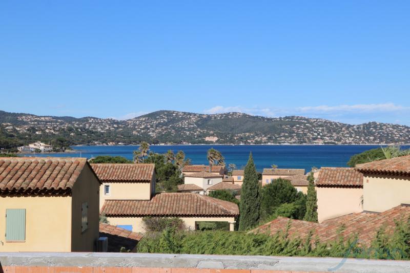 Maison jumelée - 95 m² - 4 pièces