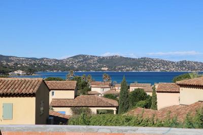 Maison jumelée - 95 m² - 4 pièces