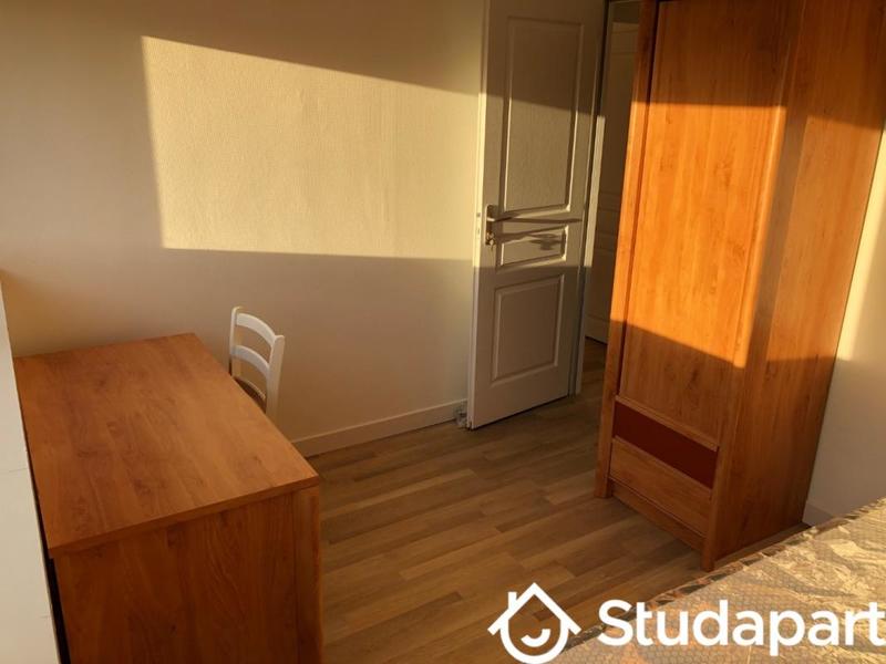 Chambre - 10 m² - 1 pièce