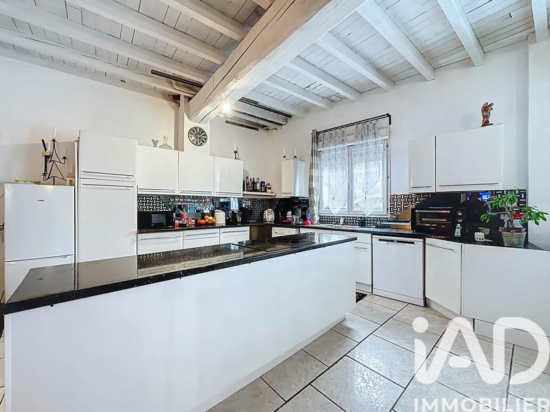 Maison - 142 m² - 2 pièces