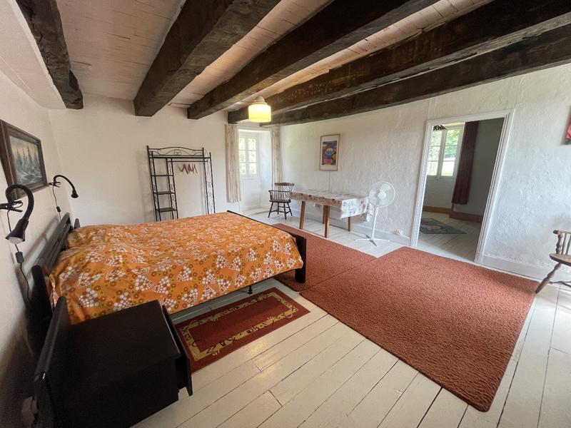 Propriété - 234 m² - 6 pièces