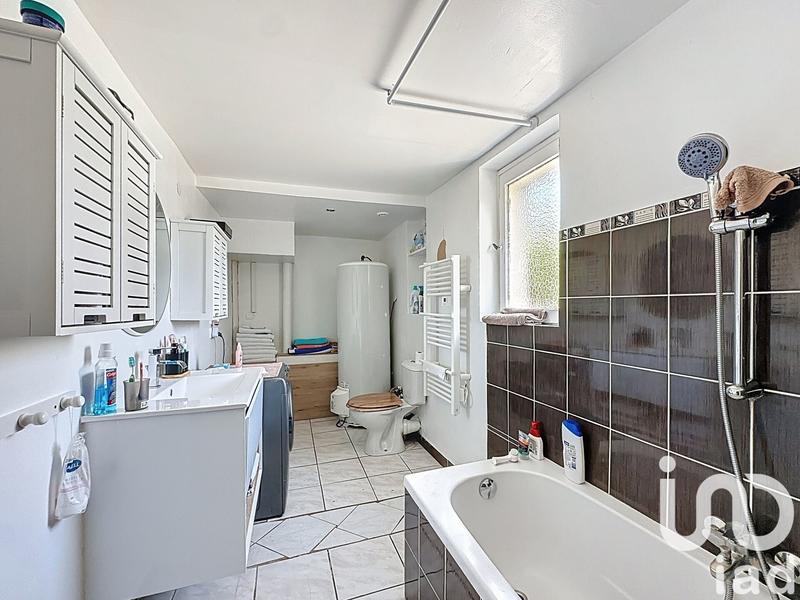 Maison - 137 m² - 6 pièces