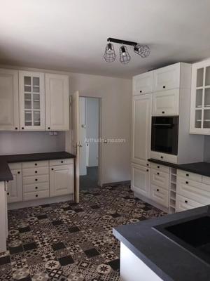 Appartement - 146 m² - 5 pièces